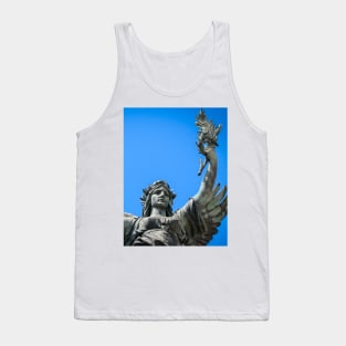 Liberty breaking her chains Tank Top